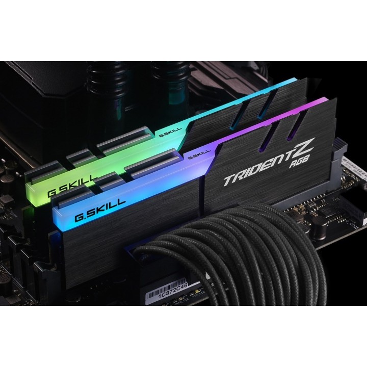 Pamięć G.SKILL TridentZ RGB F4-3200C16D-16GTZR (DDR4 DIMM 2 x 8 GB 3200 MHz CL16)