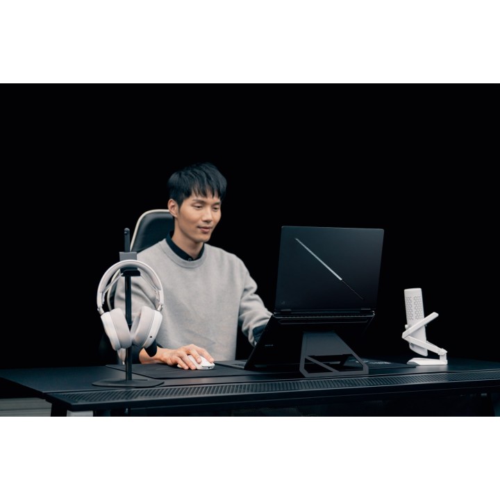ASUS ROG Zephyrus Duo 16 GX651AX-U9322X Ultra 9 386H 2x16.0"3K Touch OLED 120Hz 1100nits AG 32GB LPDDR5X SSD2TB GeForce RTX 5090