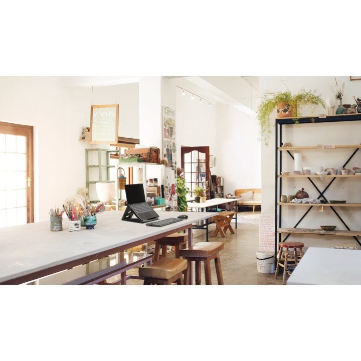 Kensington SmartFit Easy Riser Podstawka chłodząca pod laptopa czarna