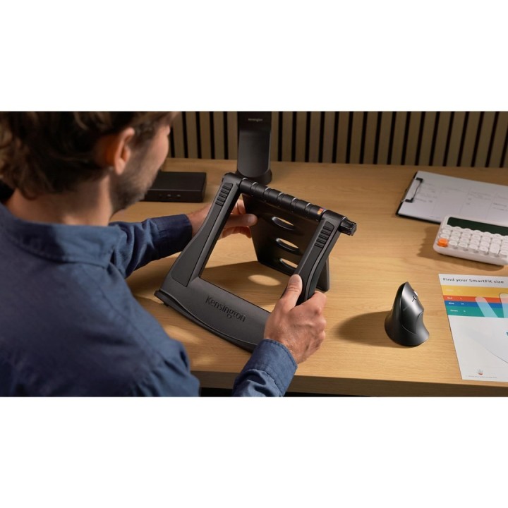 Kensington SmartFit Easy Riser Podstawka chłodząca pod laptopa czarna